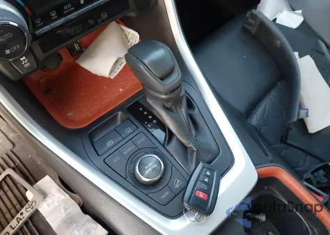 2019 Toyota Rav4 Adventure из США, поврежденный, VIN 2T3J1RFVXKW012163